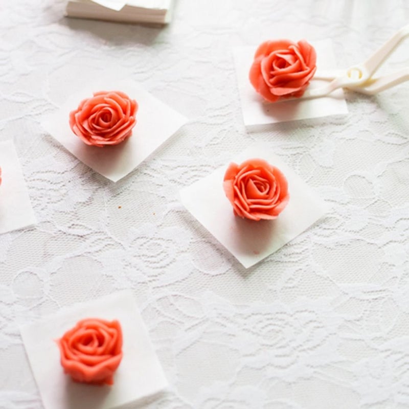 EORTA 1500 Pcs Flower Lifter Paper Cream Piping Paper Disposable Piping Flower Transfer Wax Paper Cake Frosting/Icing/Sugar Sheets for Cake Dessert Pastry Decoration, 3 Sizes - Image 4